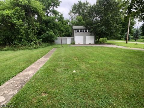 15 Smith St, Hampton, NJ 08827 photo 3