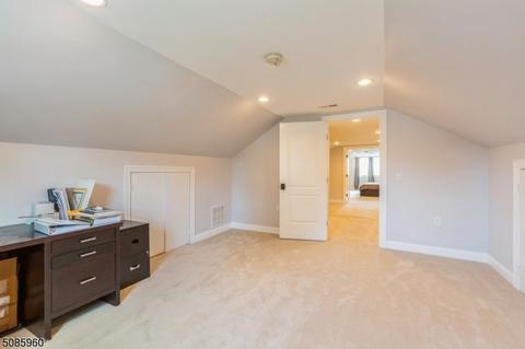 2 Oak St, Clark, NJ 07066 photo 29