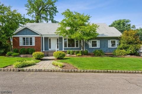 2 Oak St, Clark, NJ 07066 photo 2
