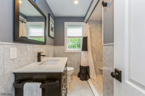 2 Oak St, Clark, NJ 07066 photo 16