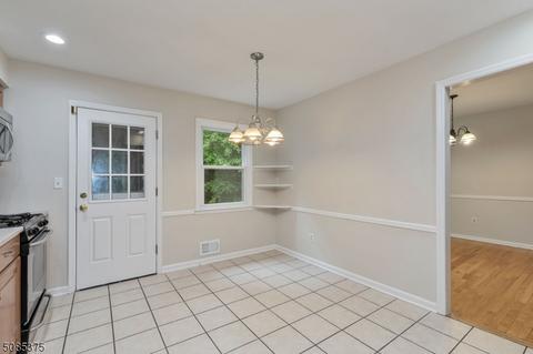 140 Sutton Dr, Berkeley Heights, NJ 07922 photo 8