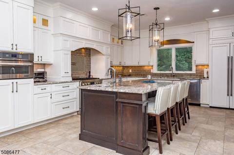 5 Jenny Ln, Wayne, NJ 07470 photo 4
