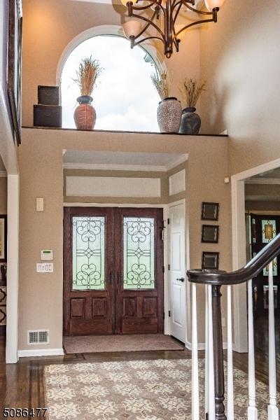 5 Jenny Ln, Wayne, NJ 07470 photo 2