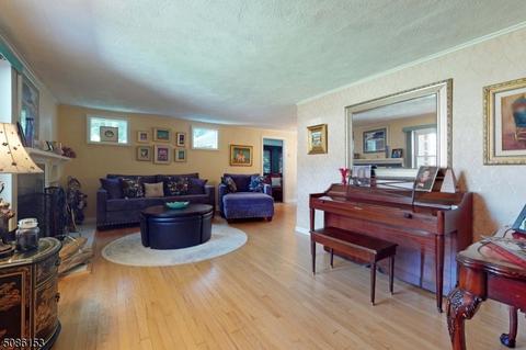 103 Hudson Ave, Waldwick, NJ 07463 photo 3