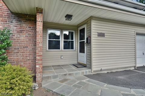 103 Hudson Ave, Waldwick, NJ 07463 photo 2