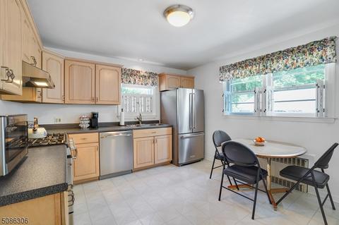 78 W End Ave, Summit, NJ 07901 photo 4