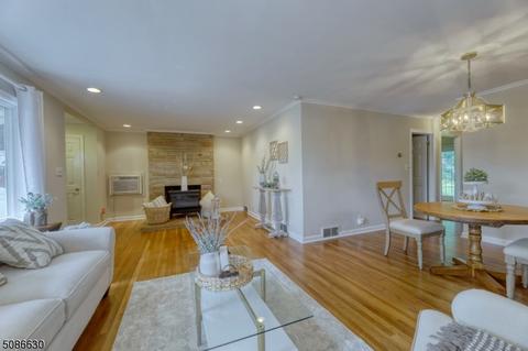 221 Mohawk Trl, Wayne, NJ 07470 photo 16