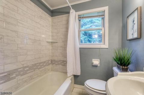 221 Mohawk Trl, Wayne, NJ 07470 photo 24