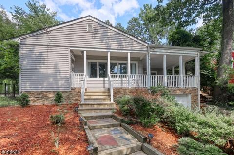 221 Mohawk Trl, Wayne, NJ 07470 photo 1