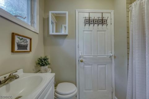 221 Mohawk Trl, Wayne, NJ 07470 photo 26