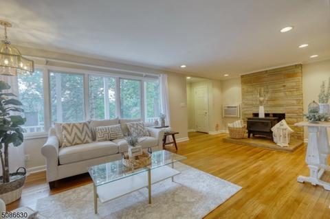 221 Mohawk Trl, Wayne, NJ 07470 photo 12