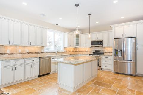 388 High St, Nutley, NJ 07110 photo 4