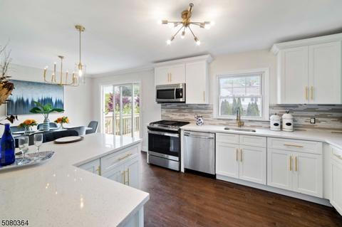 57 Post Rd, Clark, NJ 07066 photo 4