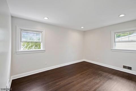 57 Post Rd, Clark, NJ 07066 photo 11