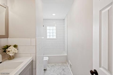 57 Post Rd, Clark, NJ 07066 photo 12