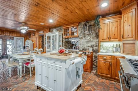 6 Bridle Path Ln, Hampton, NJ 08827 photo 7