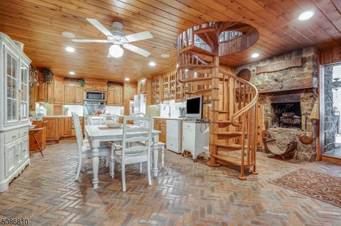 6 Bridle Path Ln, Hampton, NJ 08827 photo 6
