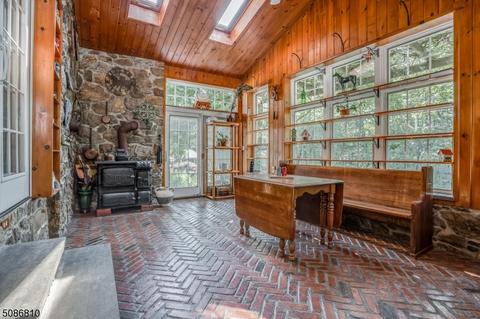 6 Bridle Path Ln, Hampton, NJ 08827 photo 4