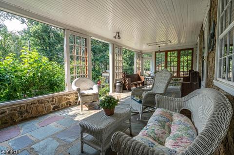 6 Bridle Path Ln, Hampton, NJ 08827 photo 3