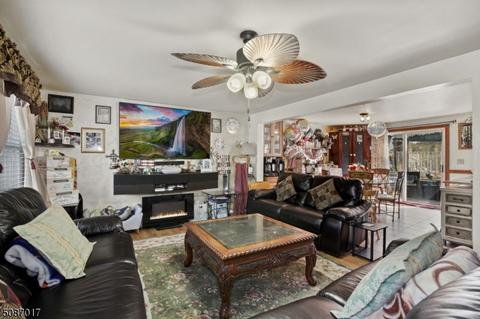 21 Decker Rd, Wanaque Boro, NJ 07420 photo 5