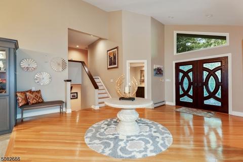 9 Vista Trl, Wayne, NJ 07470 photo 3