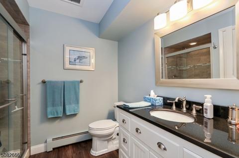 9 Vista Trl, Wayne, NJ 07470 photo 16