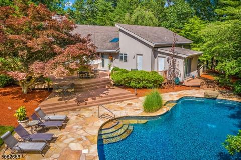 9 Vista Trl, Wayne, NJ 07470 photo 1