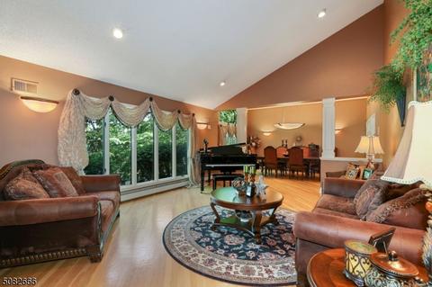 9 Vista Trl, Wayne, NJ 07470 photo 5