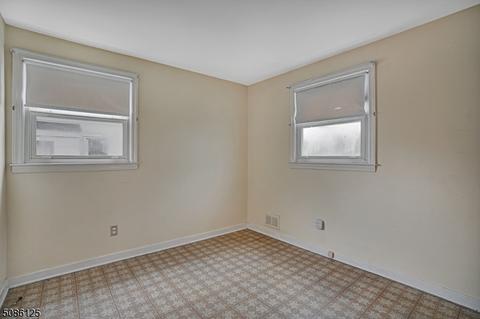 327 2nd St, Middlesex, NJ 08846 photo 12