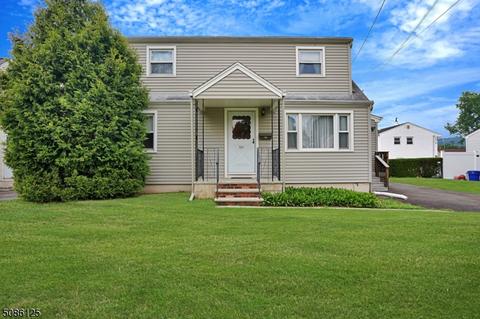 327 2nd St, Middlesex, NJ 08846 photo 2