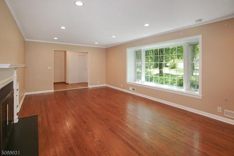 41 Highlands Ave, Springfield, NJ 07081 photo 4