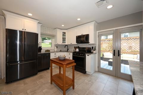 207 Mac Donald Dr, Wayne, NJ 07470 photo 9