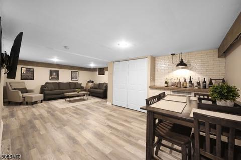 207 Mac Donald Dr, Wayne, NJ 07470 photo 17