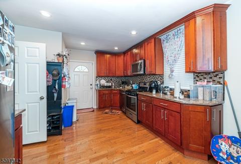 718 E 7th St, Plainfield, NJ 07062 photo 11