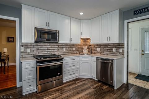49 Greenbrook Rd, Middlesex, NJ 08846 photo 12