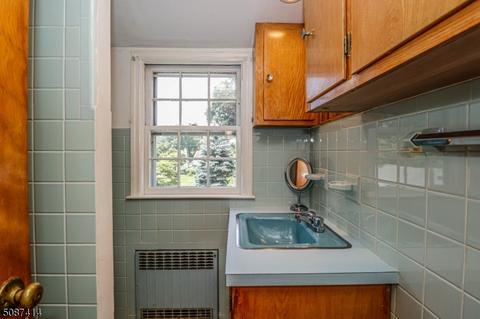 49 Greenbrook Rd, Middlesex, NJ 08846 photo 21