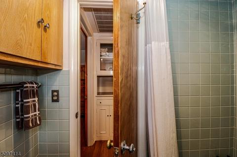 49 Greenbrook Rd, Middlesex, NJ 08846 photo 19