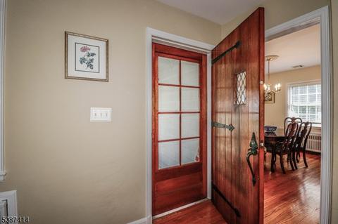 49 Greenbrook Rd, Middlesex, NJ 08846 photo 2