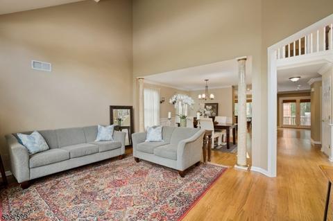 9 Baumgartner Dr, Madison, NJ 07940 photo 3