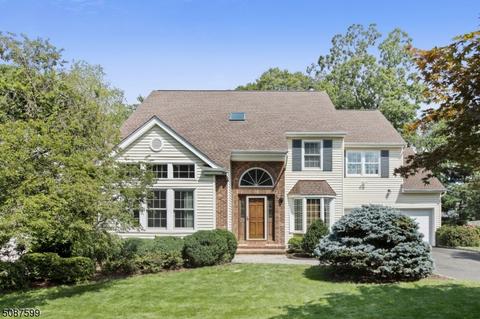 9 Baumgartner Dr, Madison, NJ 07940 photo 2