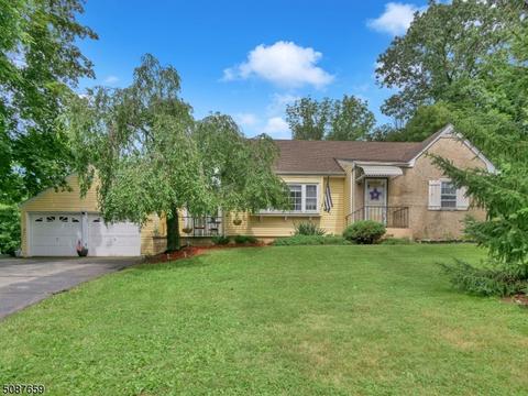 22 Grandview Dr, Wayne, NJ 07470 photo 1