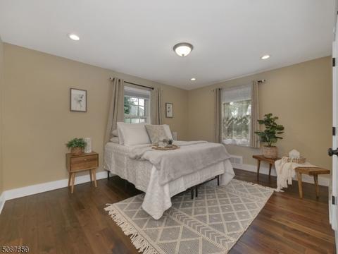 22 Grandview Dr, Wayne, NJ 07470 photo 12