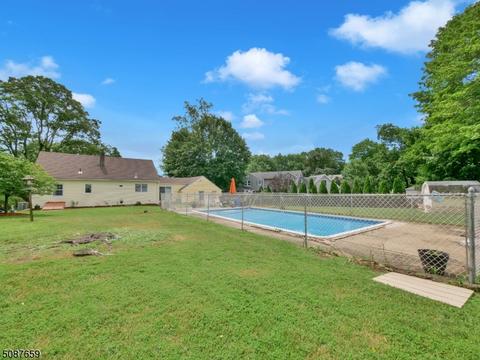 22 Grandview Dr, Wayne, NJ 07470 photo 18