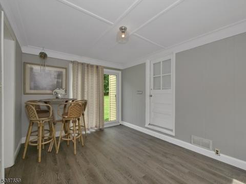 22 Grandview Dr, Wayne, NJ 07470 photo 3