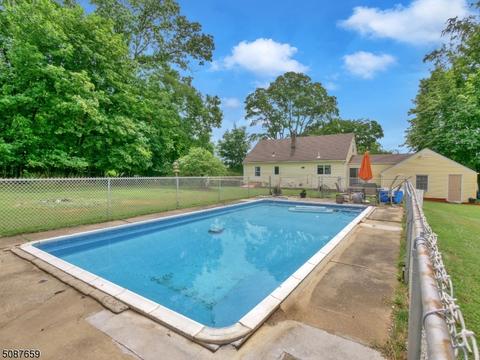 22 Grandview Dr, Wayne, NJ 07470 photo 20