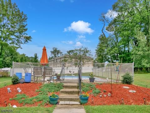 22 Grandview Dr, Wayne, NJ 07470 photo 19