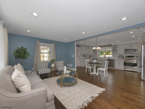 22 Grandview Dr, Wayne, NJ 07470 photo 5