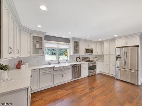 22 Grandview Dr, Wayne, NJ 07470 photo 7