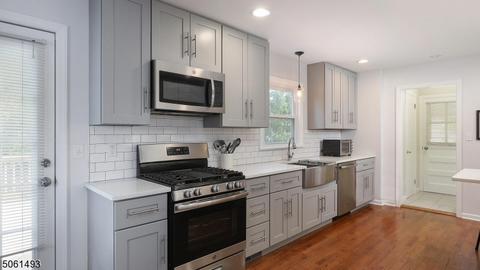 308 Fairview Ave, Middlesex, NJ 08846 photo 6