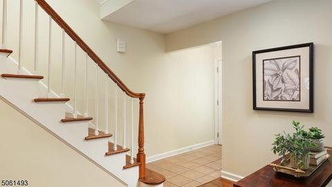 308 Fairview Ave, Middlesex, NJ 08846 photo 2